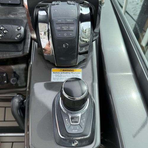 2018 Monterey 355 SY - 14