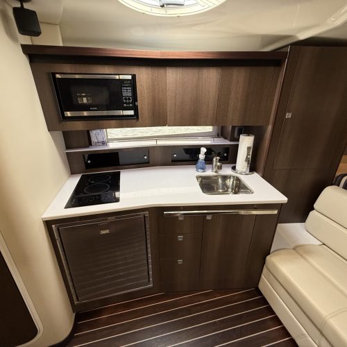 2018 Monterey 355 SY - 28